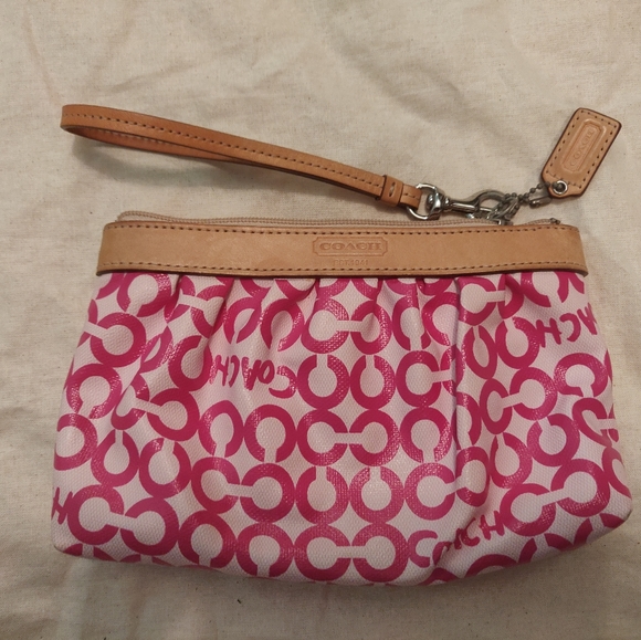 Party essential!! Coach wristlet - Picture 2 of 5